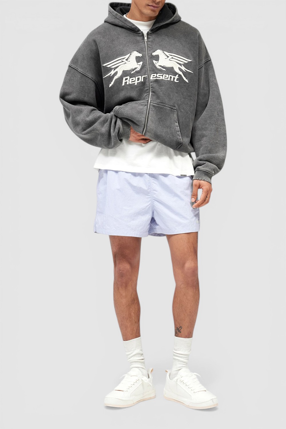 תמונת כל הלוק של מכנסי בגד ים